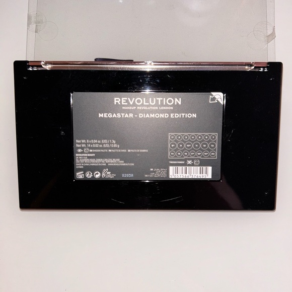 Makeup Revolution | Eyeshadow Palette Diamond Edition. - Picture 6 of 6